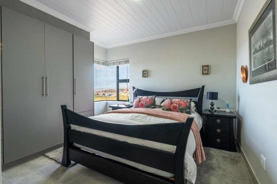 4 Bedroom Property for Sale in Seemeeu Park Western Cape